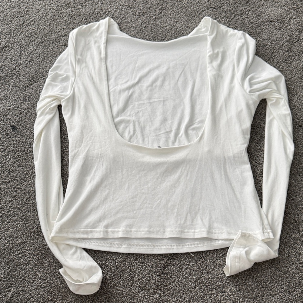 Elegant White Low Back Long Sleeve Top